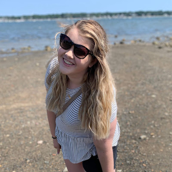 Meet the Posher Other - Meet your Posher, Leah